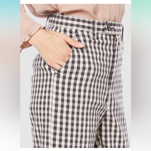 Levi's Math Club Slacks Premium
Women's Size W26 Black White checked preloved - Picture 12 of 12